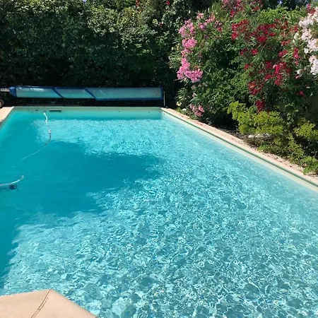 别墅 Avec Piscine Privee Au Calme Dans