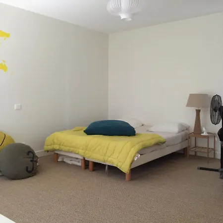 Avec Piscine Privée Au Calme Dans Villa *