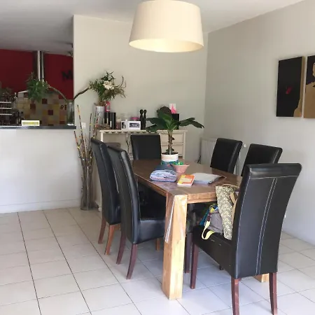 Avec Piscine Privée Au Calme Dans Villa Tolosa