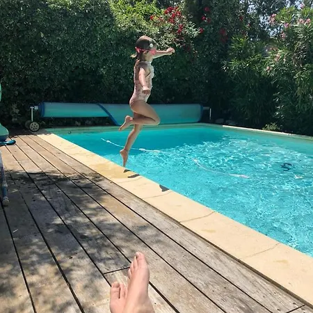 Avec Piscine Privée Au Calme Dans Villa *